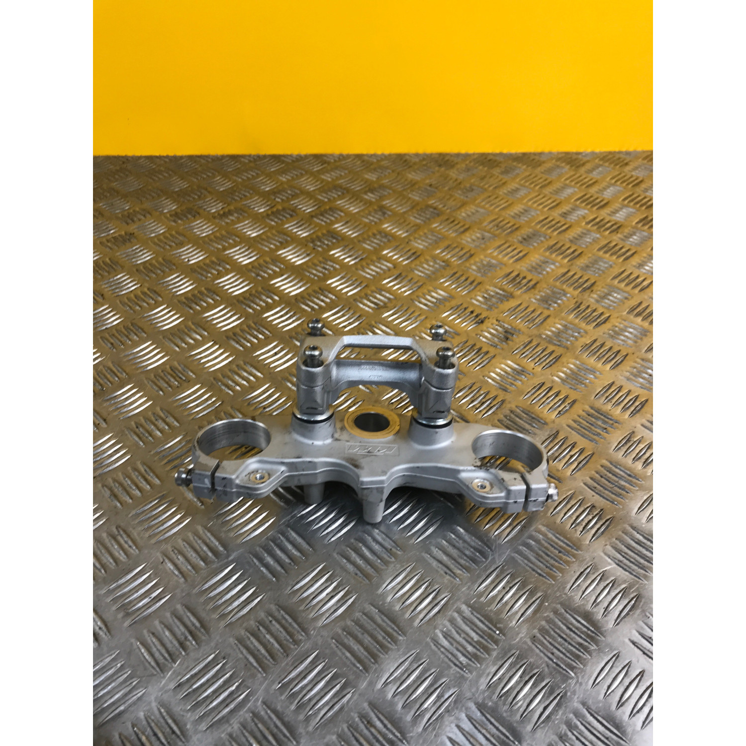 Té de fourche supérieur pour KTM DUKE 390 2016