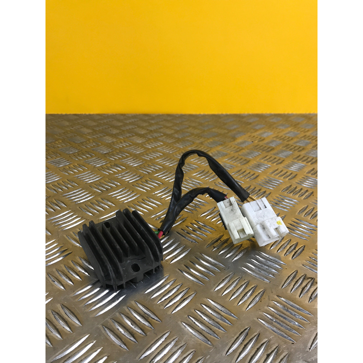 Régulateur de tension pour PIAGGIO FLY 125 2016