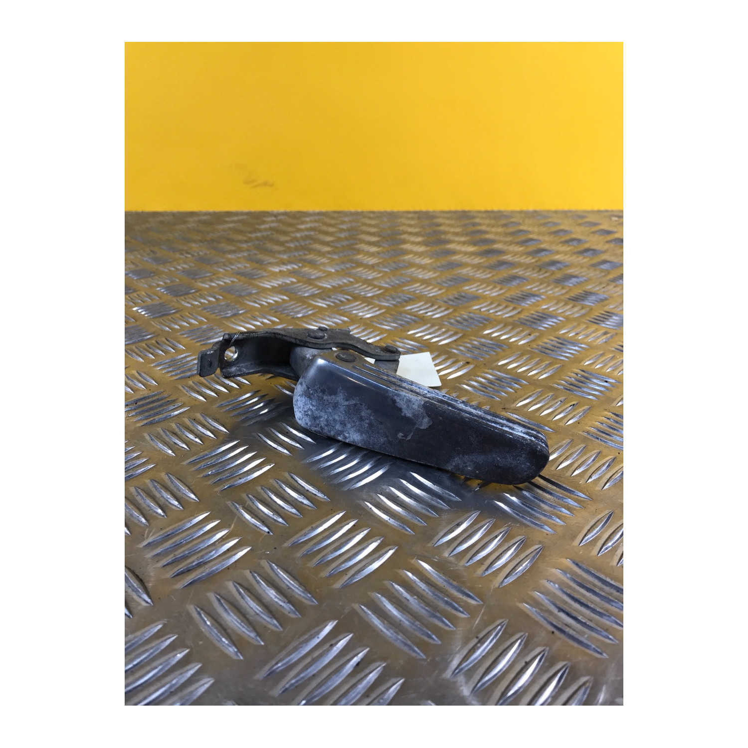 Platine repose pieds arrière gauche pour PIAGGIO VESPA 125 GT 2010