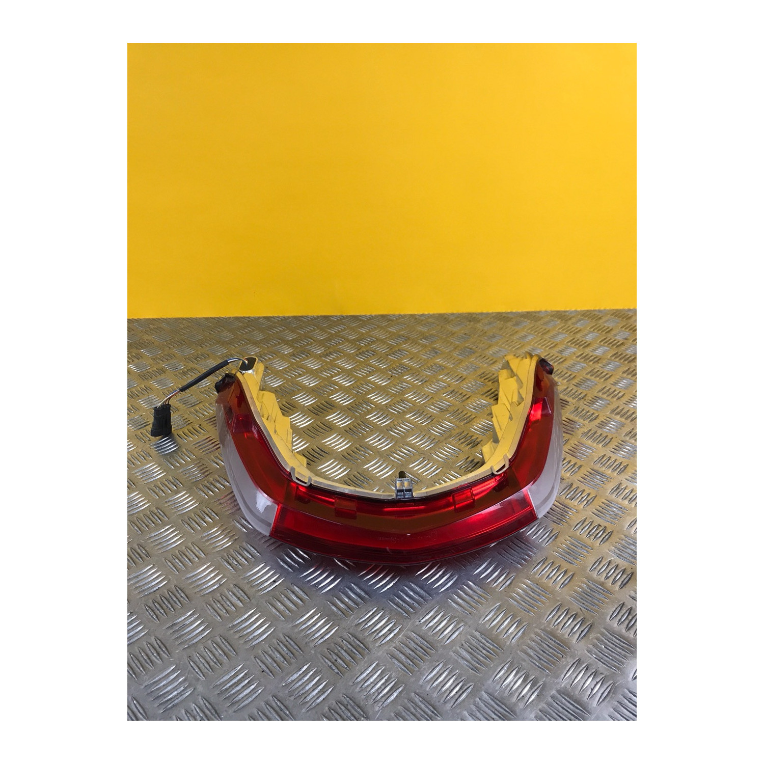 Feux arrière pour PIAGGIO MP3 530 HPE 2022