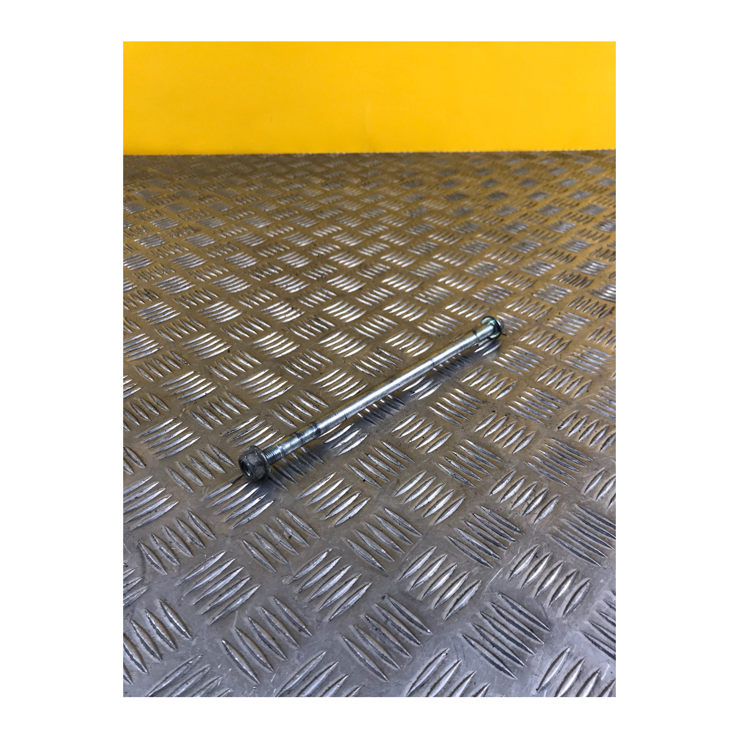 Axe de roue avant pour KYMCO AGILITY 50 2019