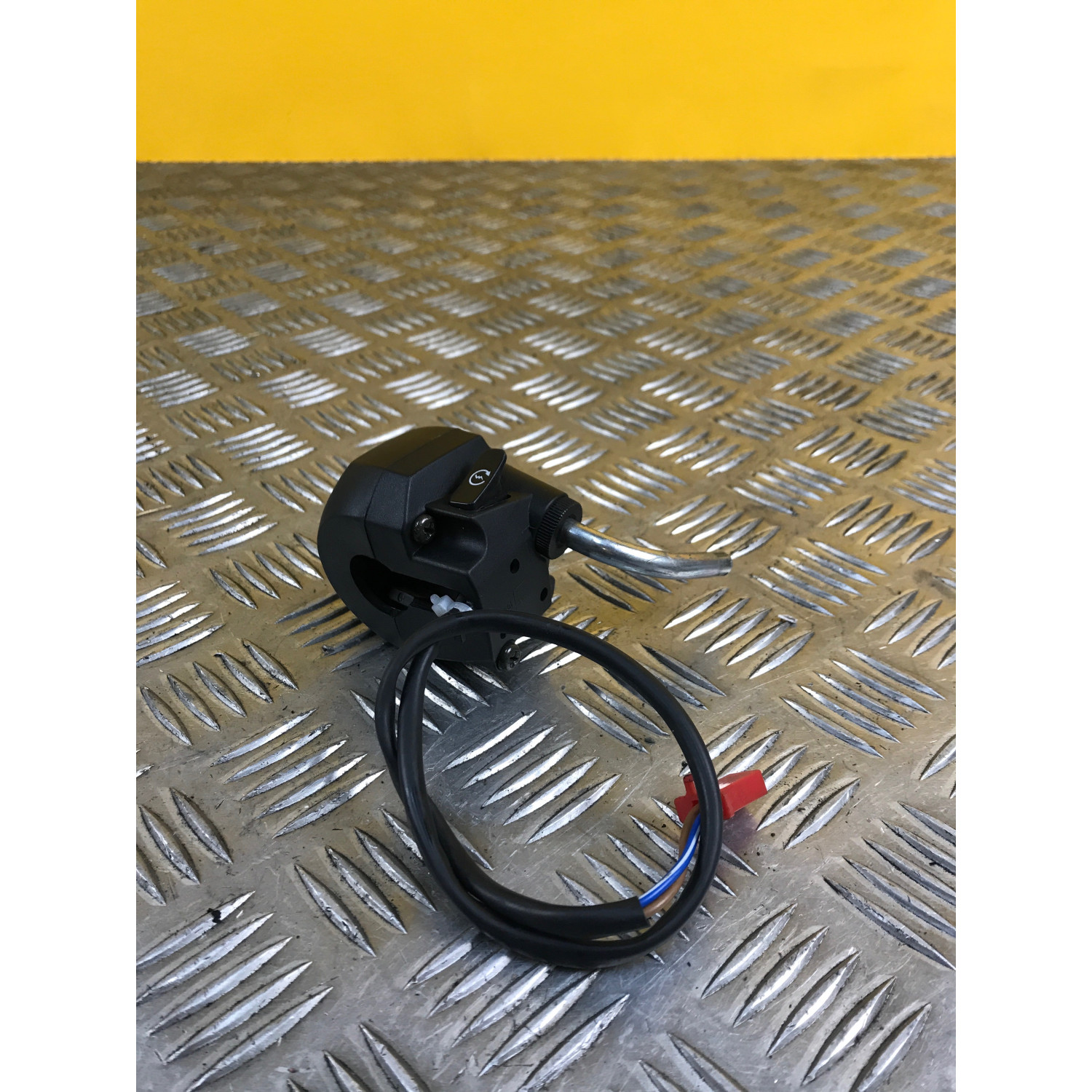 Commodo droit démarrage pour YAMAHA YBR 125 2014