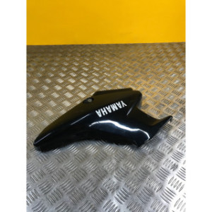 Cache latéral arrière sous selle gauche pour YAMAHA YBR 125 2014