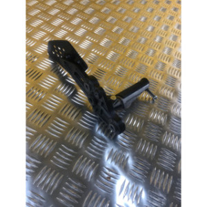 Platine repose pieds avant gauche pour YAMAHA TRACER 7 2020
