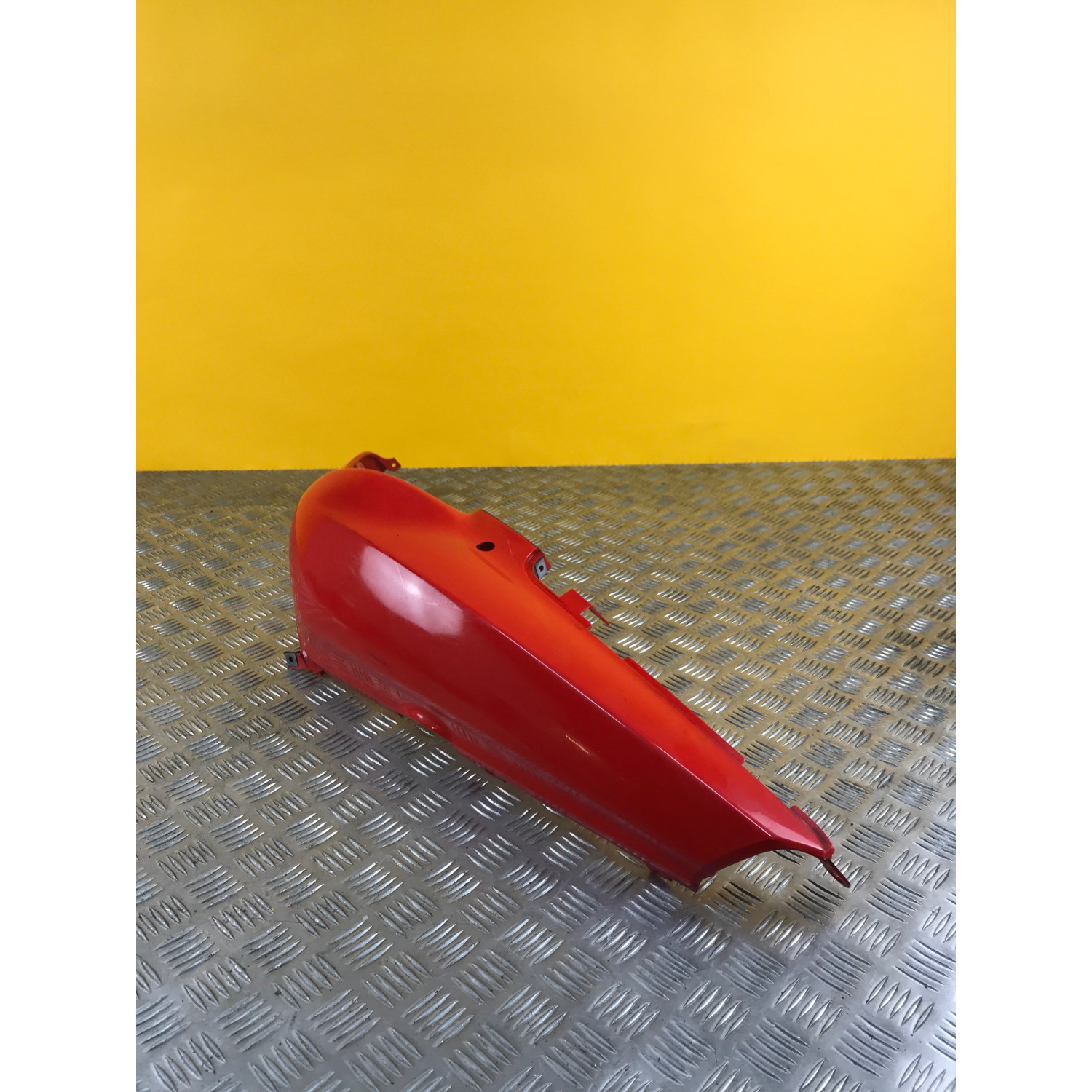 Carénage sous selle gauche pour BMW C1 125 2003