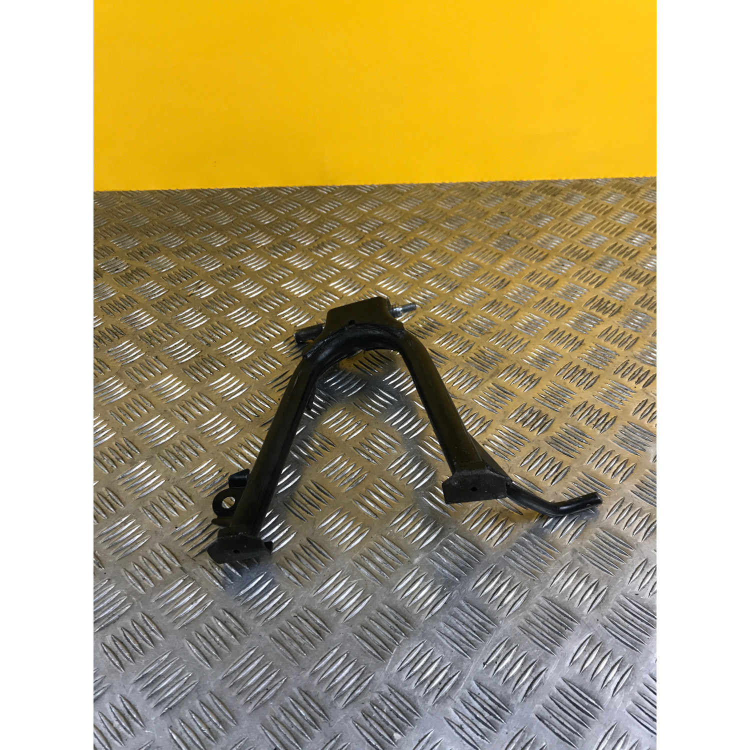 Béquille centrale pour YAMAHA YBR 125 2014
