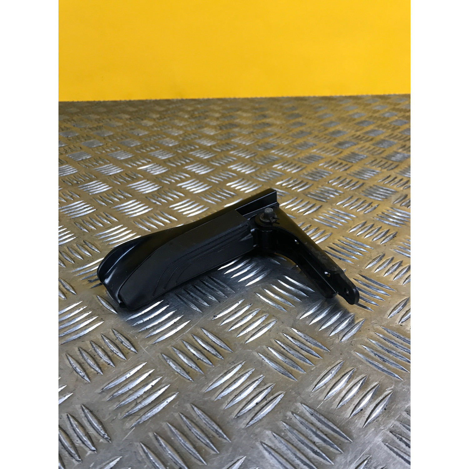 Repose pied arrière gauche pour PIAGGIO MP3 530 2022