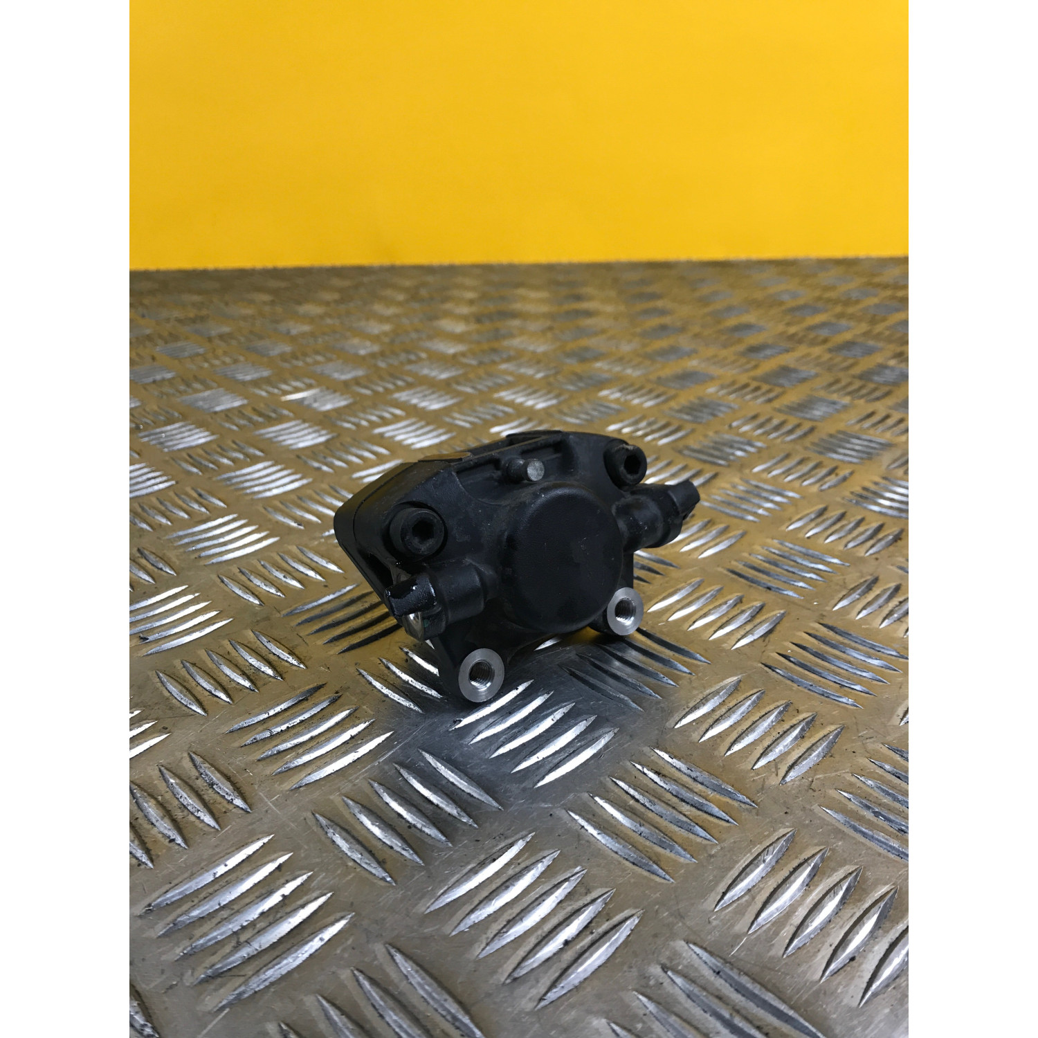 étriers de frein avant gauche pour PIAGGIO MP3 530 2022