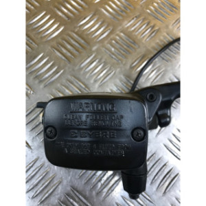 Maitre cylindre frein avant pour PIAGGIO MP3 530 HPE 2022