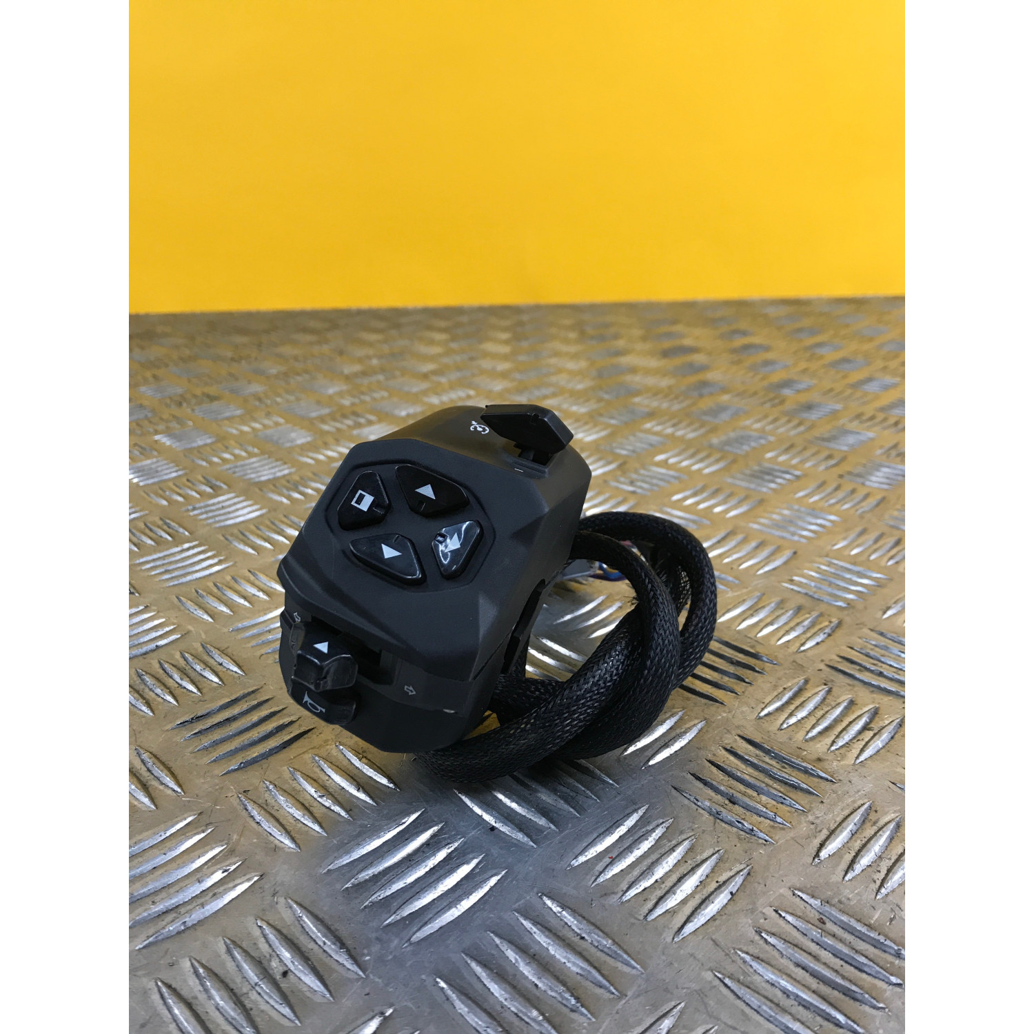 Commodo gauche gestion de l'éclairage pour PIAGGIO MP3 530 2022