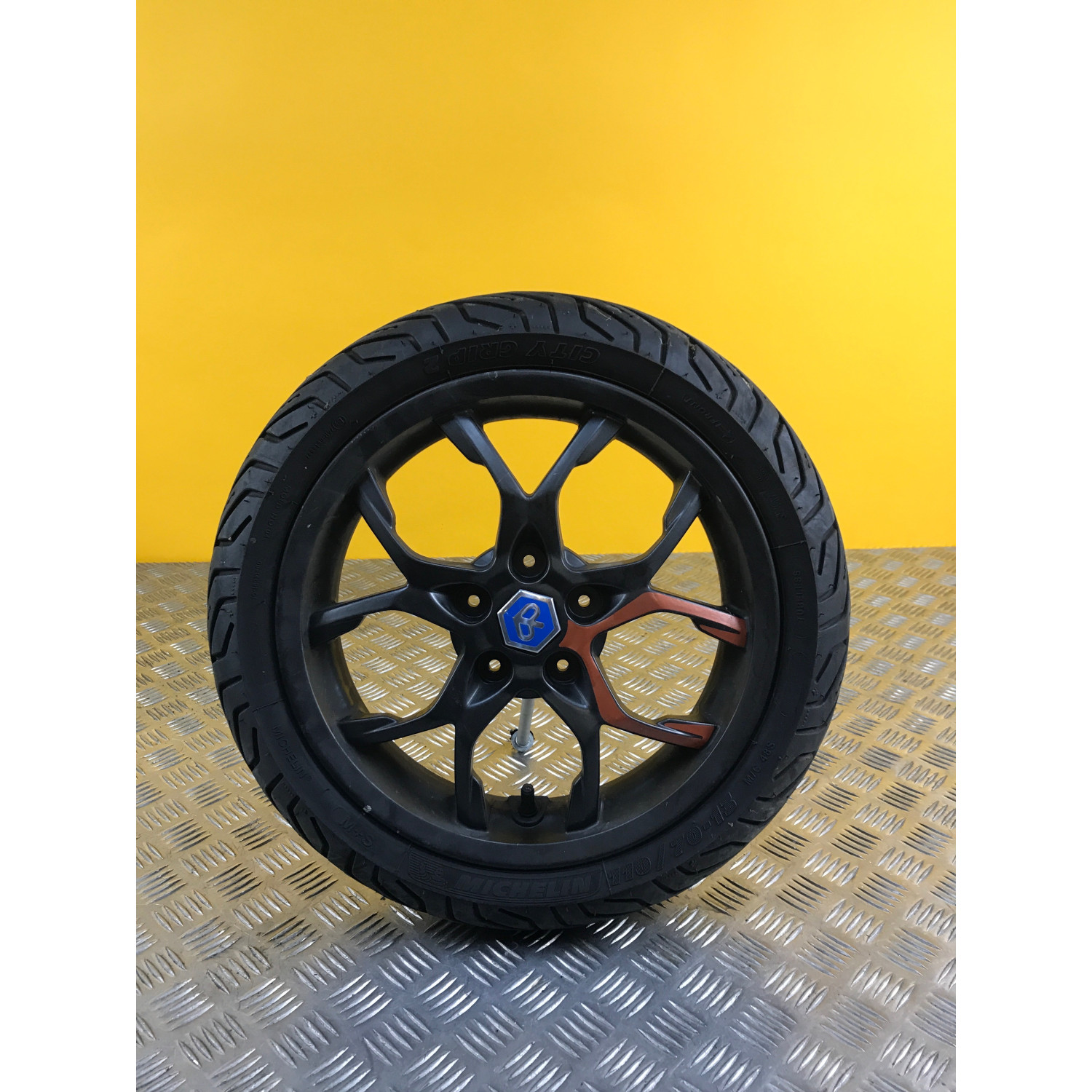 Jante avant droite pour PIAGGIO MP3 530 2022