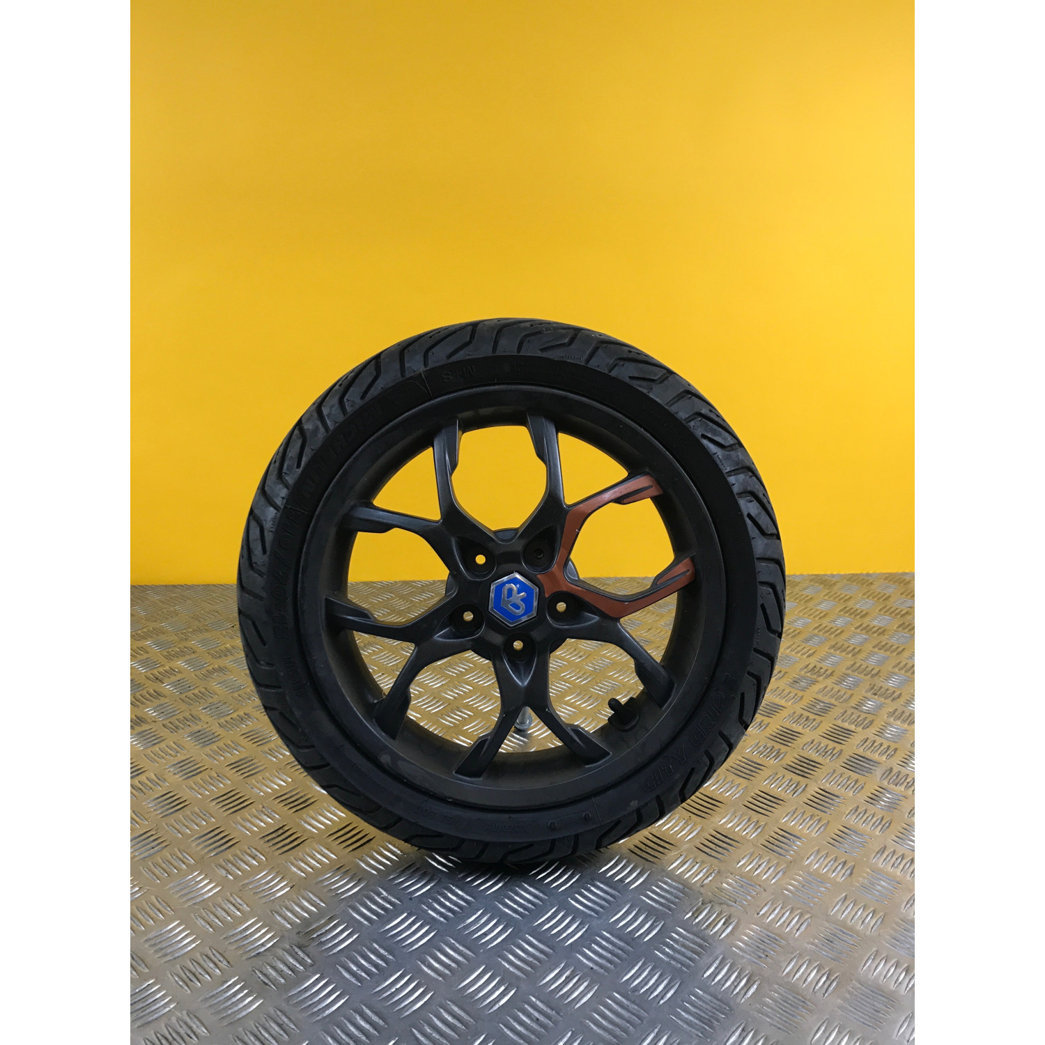 Jante avant gauche pour PIAGGIO MP3 530 2022