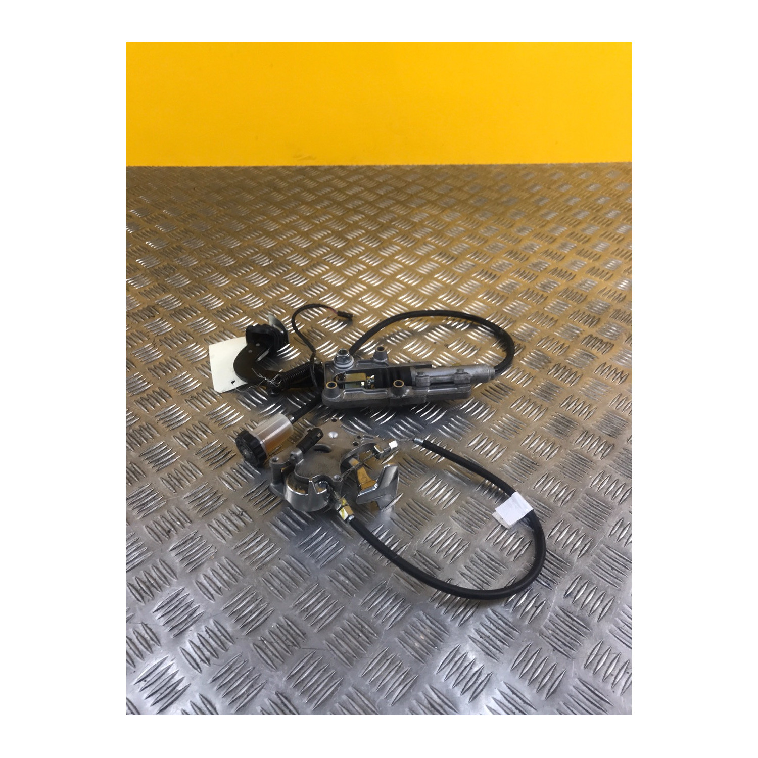 Frein de parking pour PIAGGIO MP3 530 2024