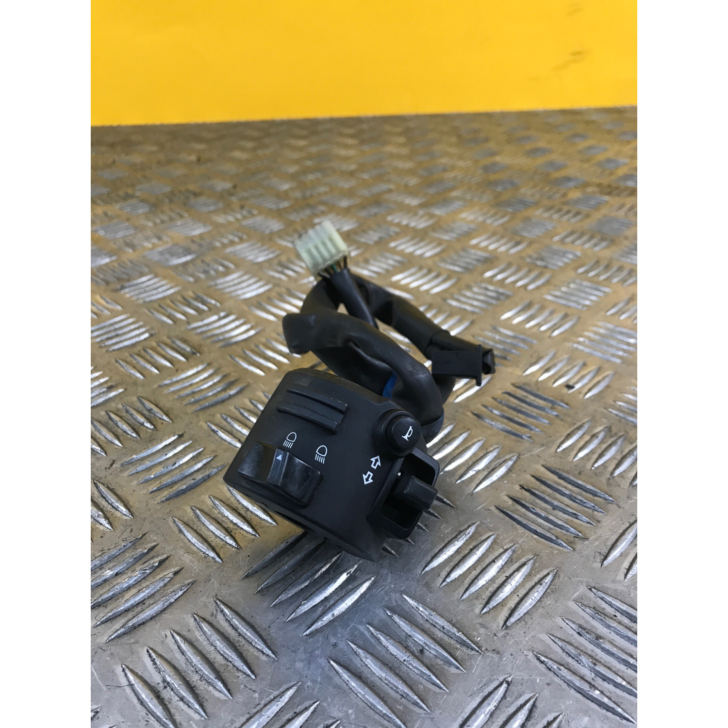 Commodo gauche gestion de l'éclairage pour YAMAHA TRACER 700 2017