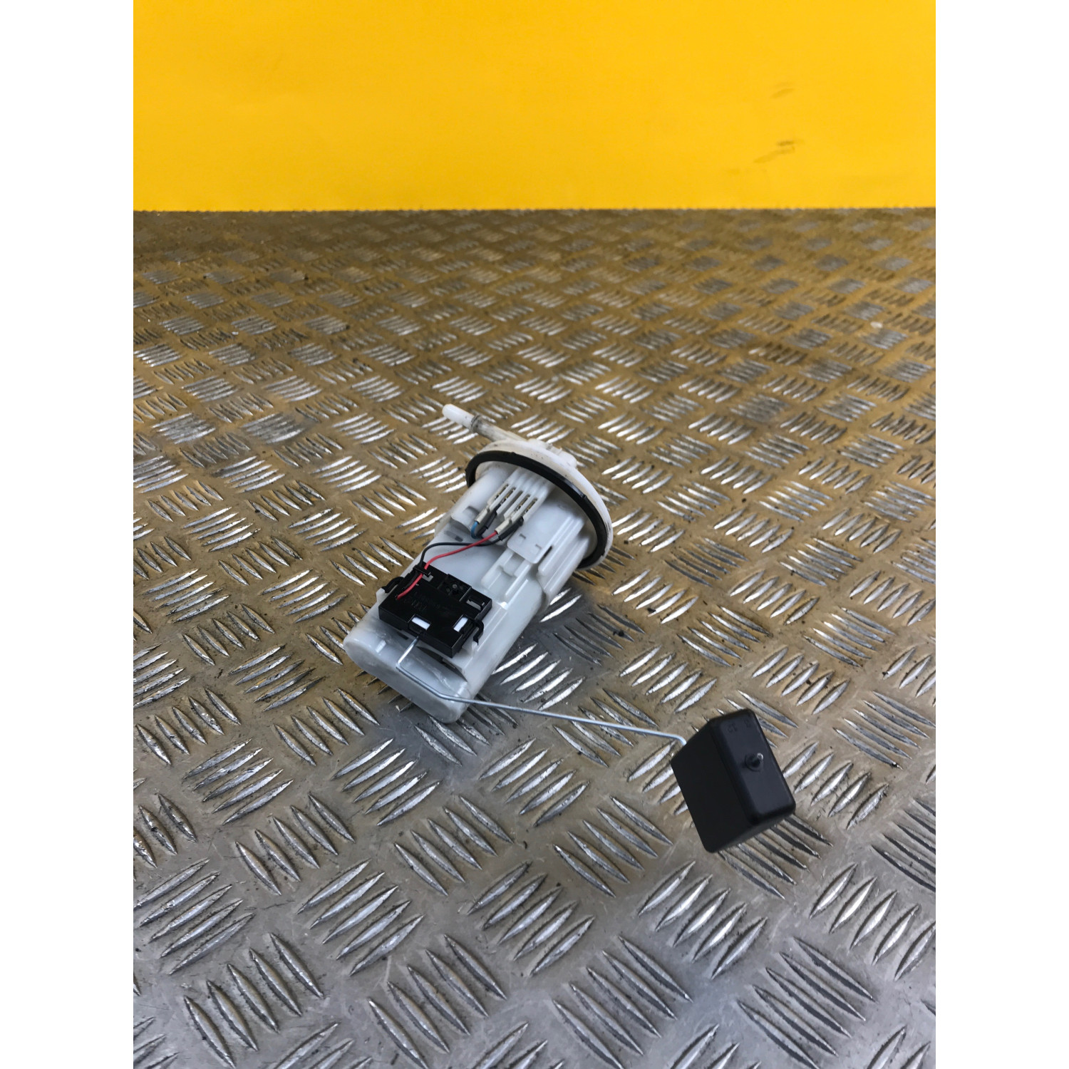 Pompe à essence pour YAMAHA TRACER 700 2017