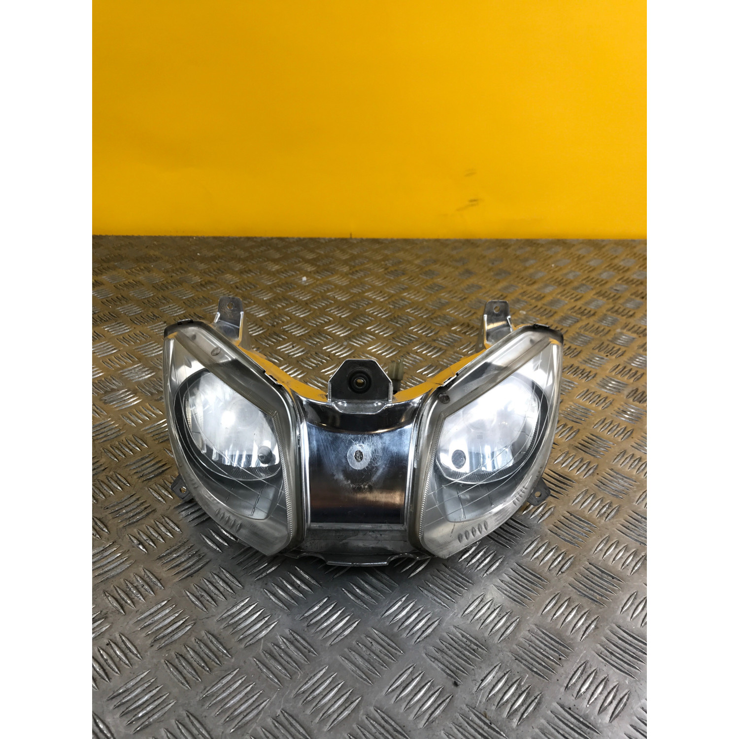 Phare avant pour YAMAHA XMAX 125 2012