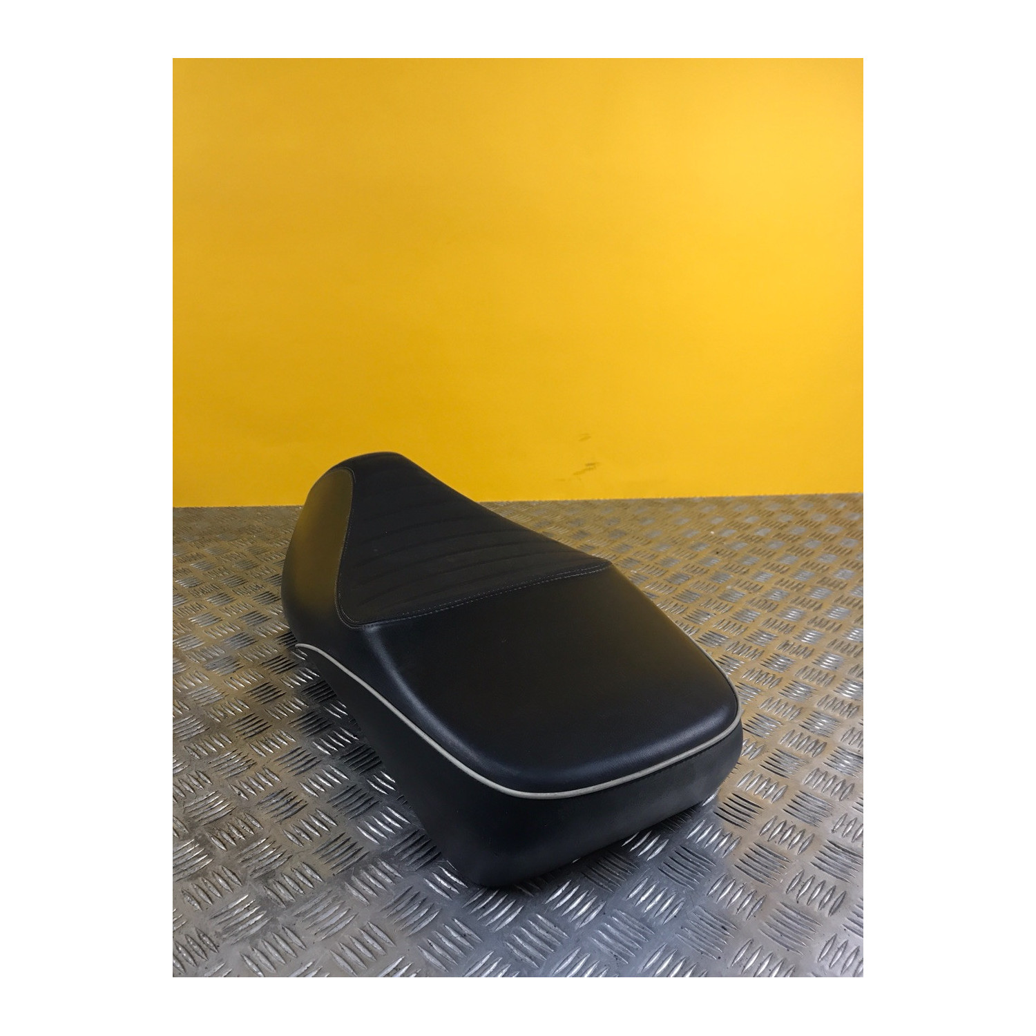 SELLE BIPLACE pour PIAGGIO VESPA 300 GTS Sei Giorni 2017