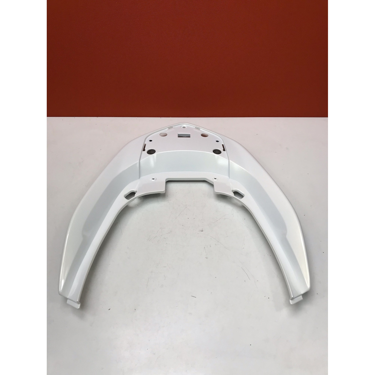 Habillage arrière pour HONDA FORZA 300 84150-K04-930ZB