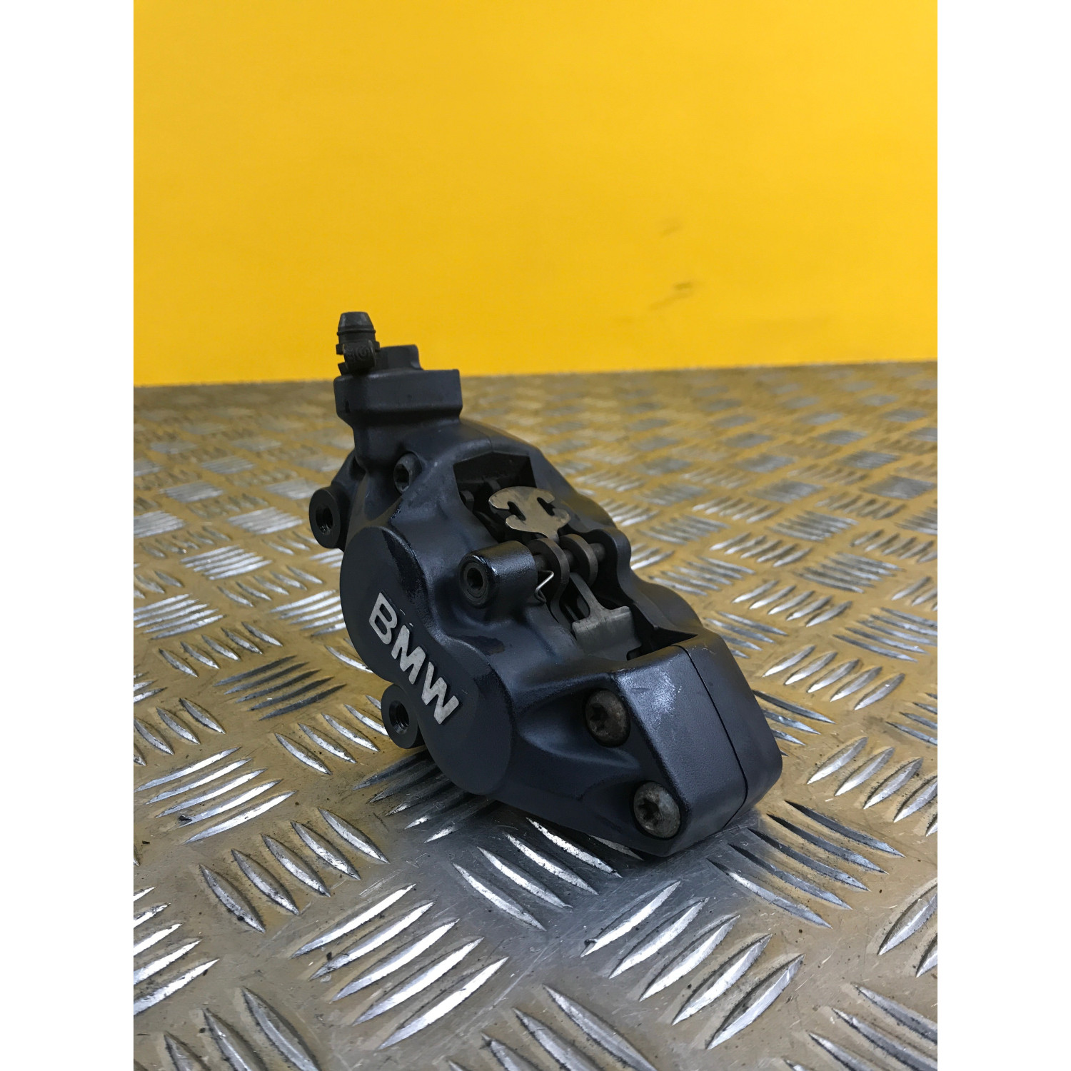 étriers de frein avant gauche pour BMW K 1200 S 2005