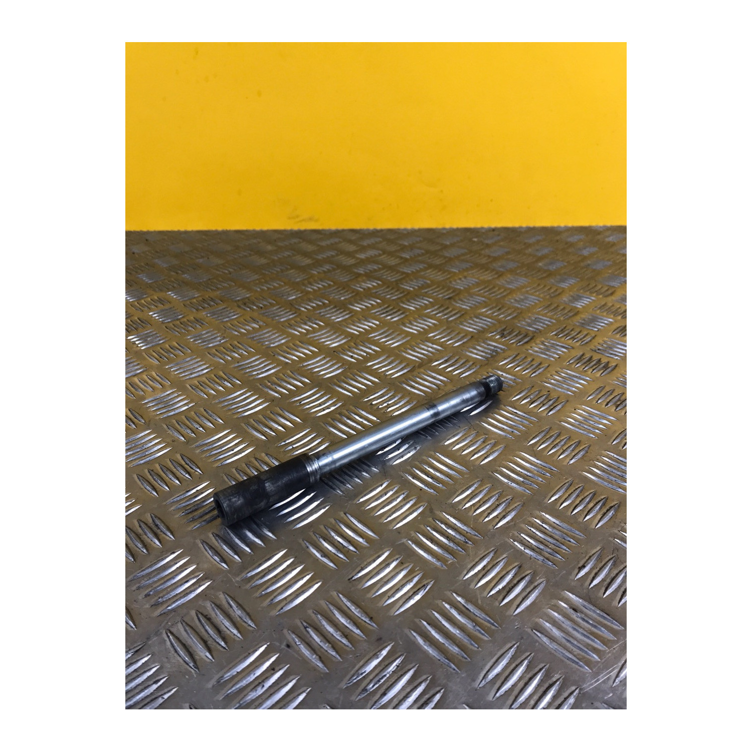 Axe de roue avant pour SUZUKI BANDIT 650 2007