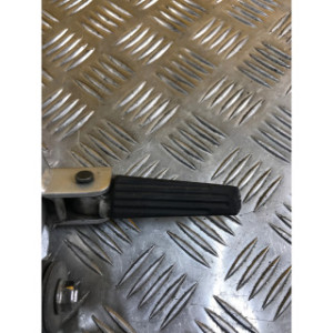 Platine repose pieds arrière droite pour SUZUKI BANDIT 650 2007