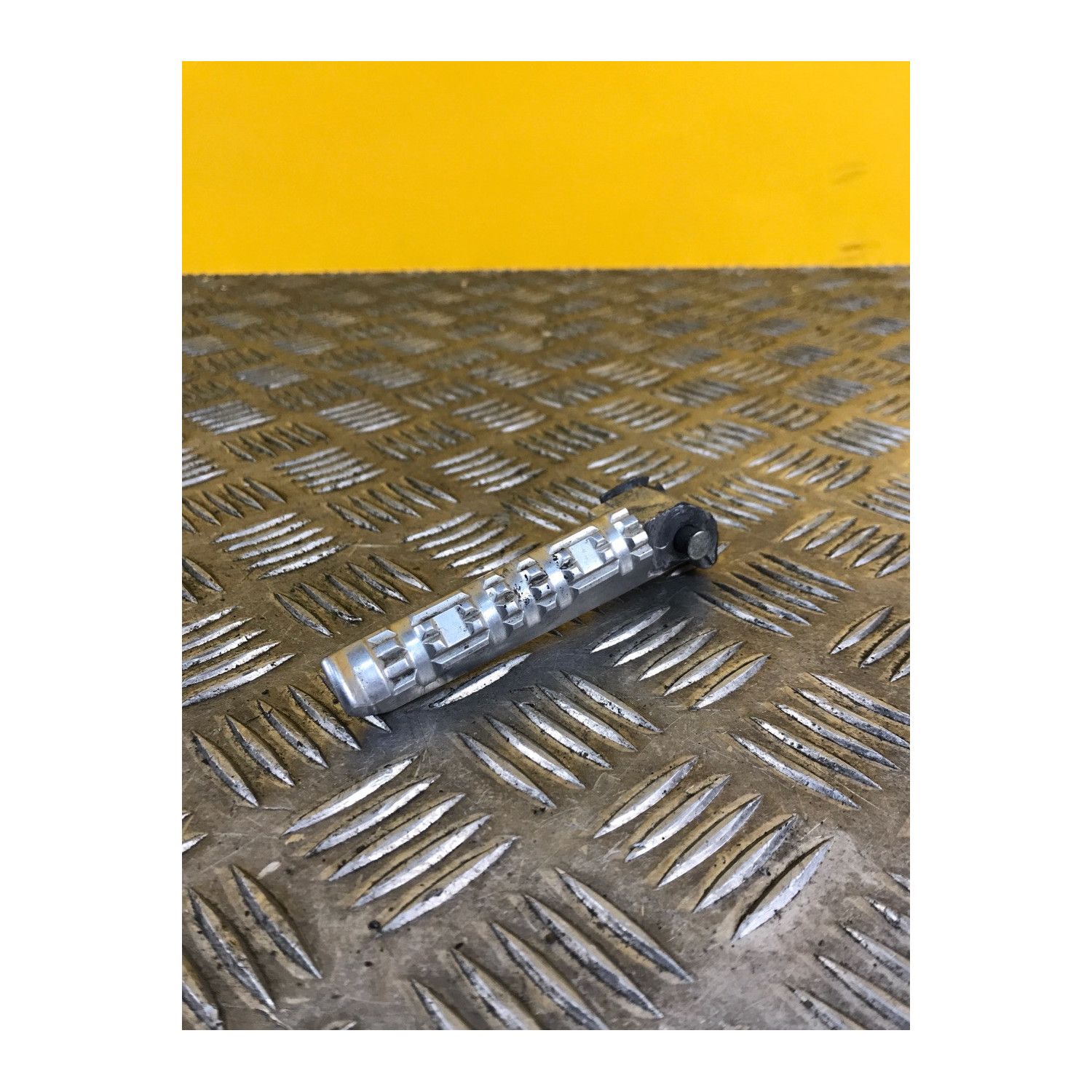 Repose pied arrière gauche pour YAMAHA T MAX 530 2019