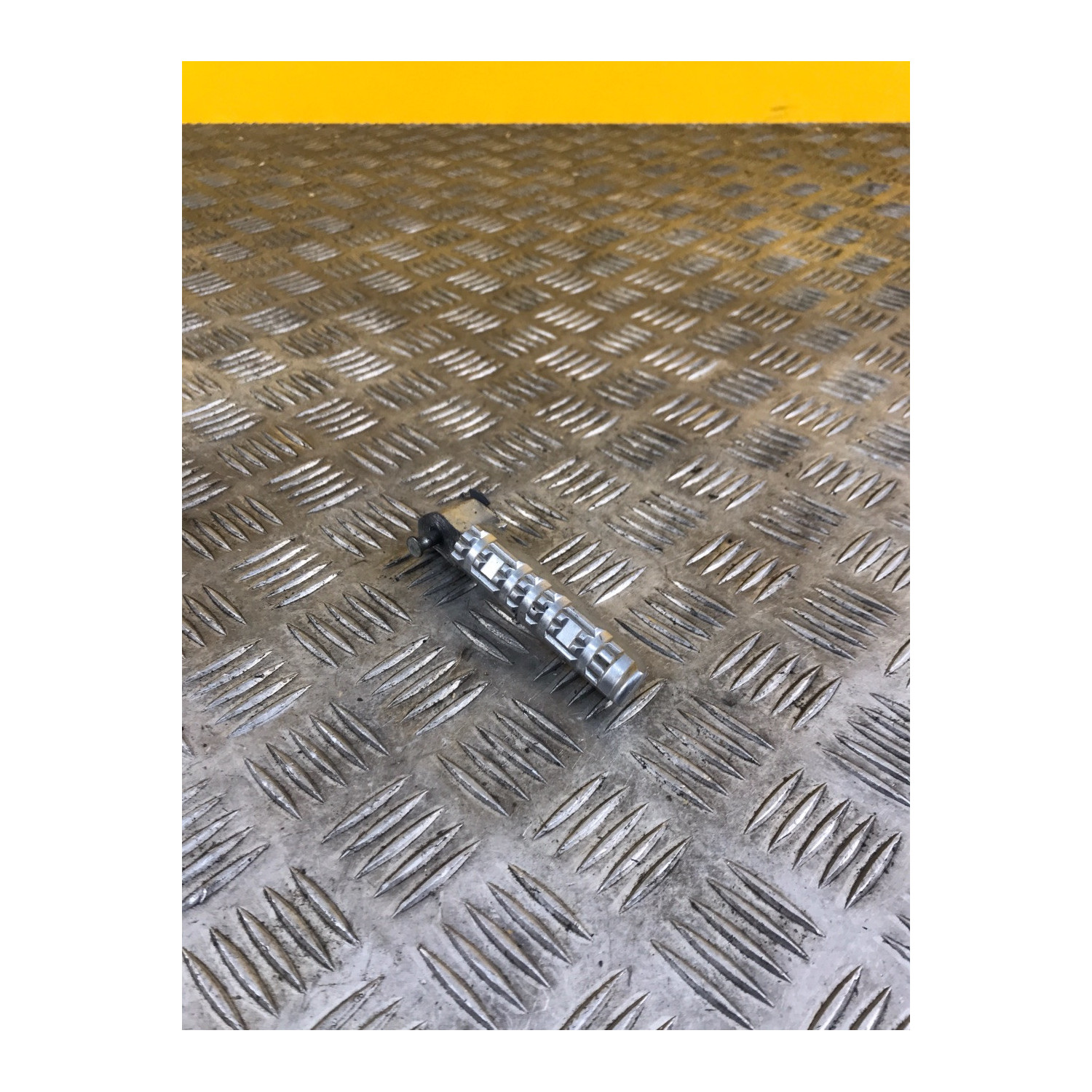 Repose pied arrière droit pour YAMAHA T MAX 530 2019