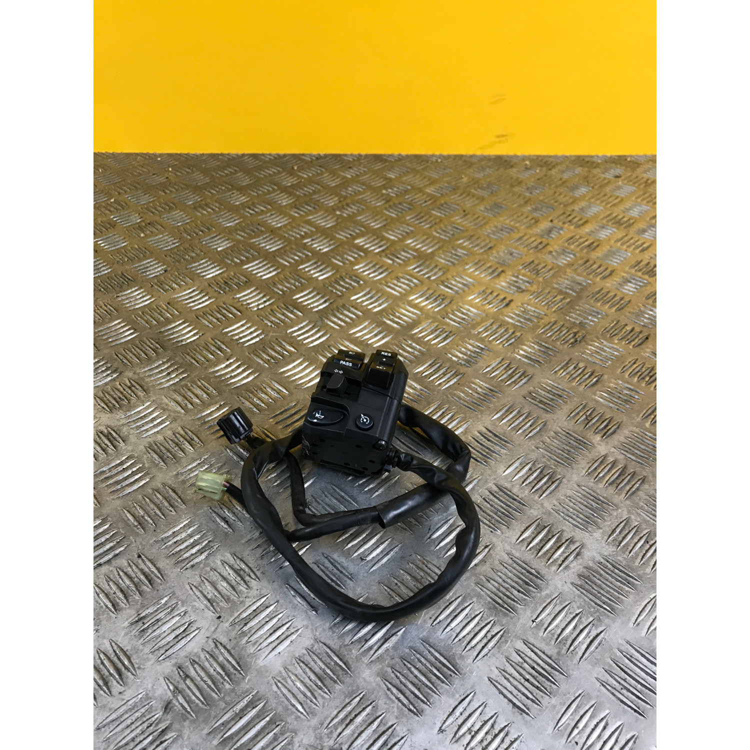 Commodo gauche gestion de l'éclairage pour YAMAHA T MAX 530 2019