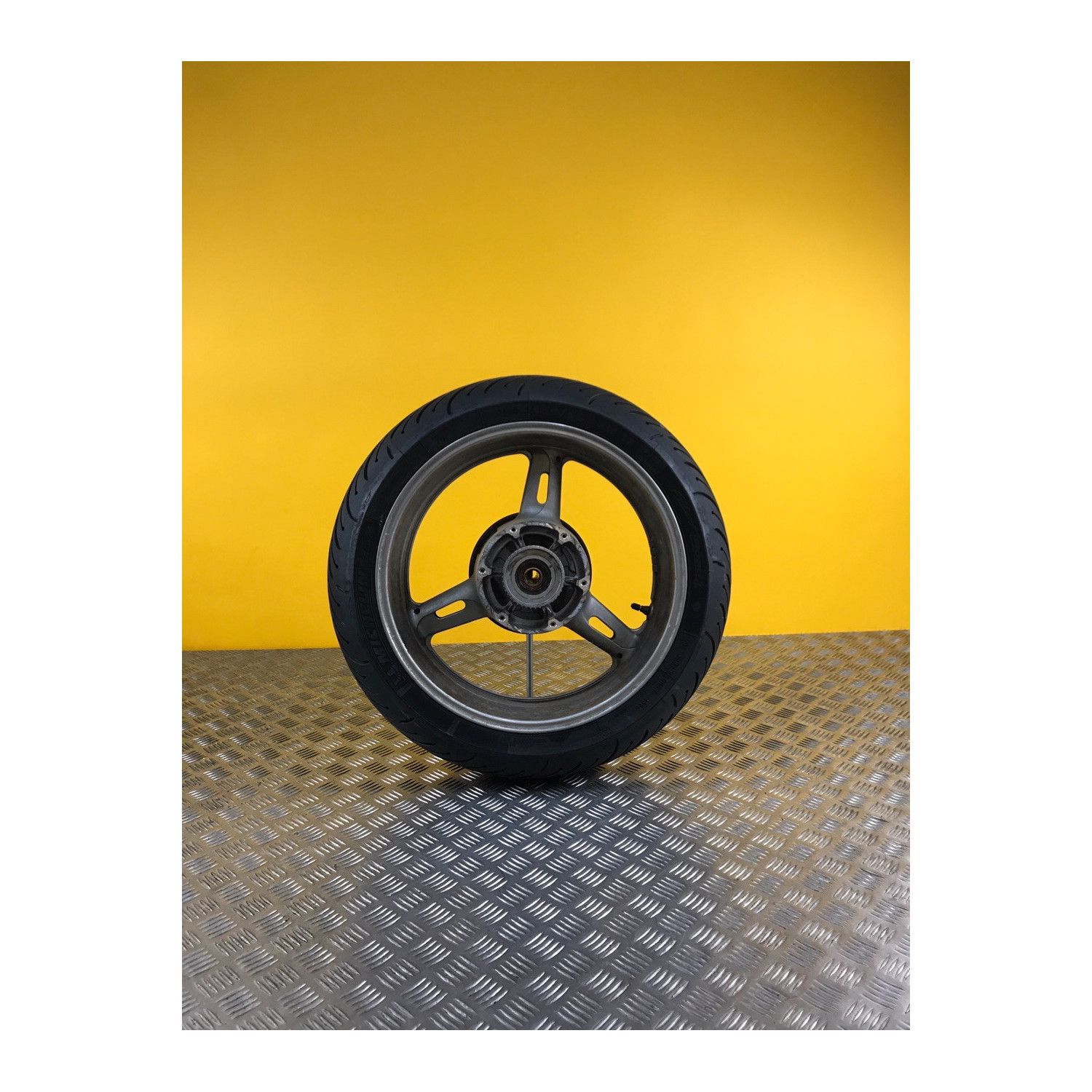 Jante arrière pour YAMAHA FJR 1300 2004