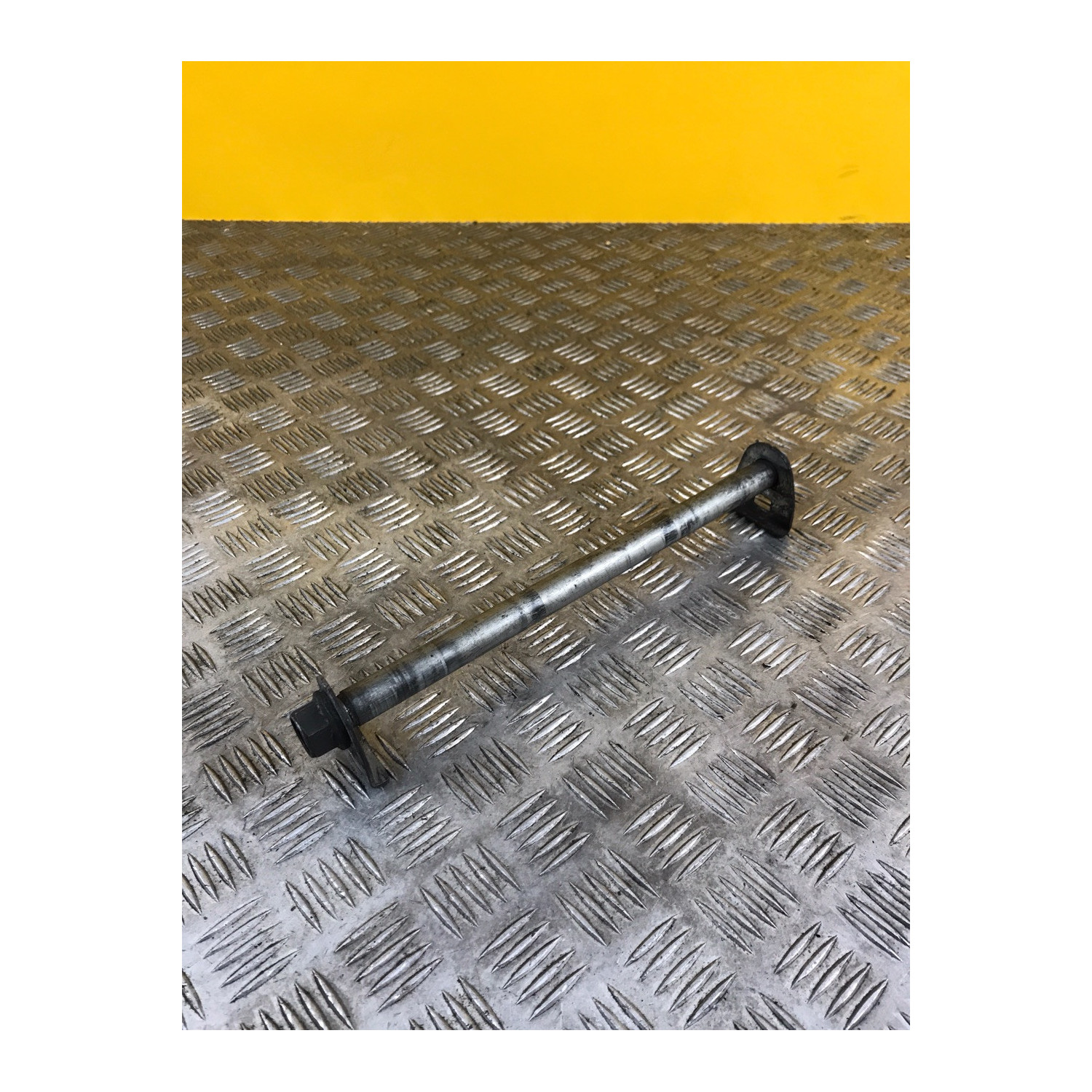 Axe de roue avant pour SUZUKI BANDIT 650 2005