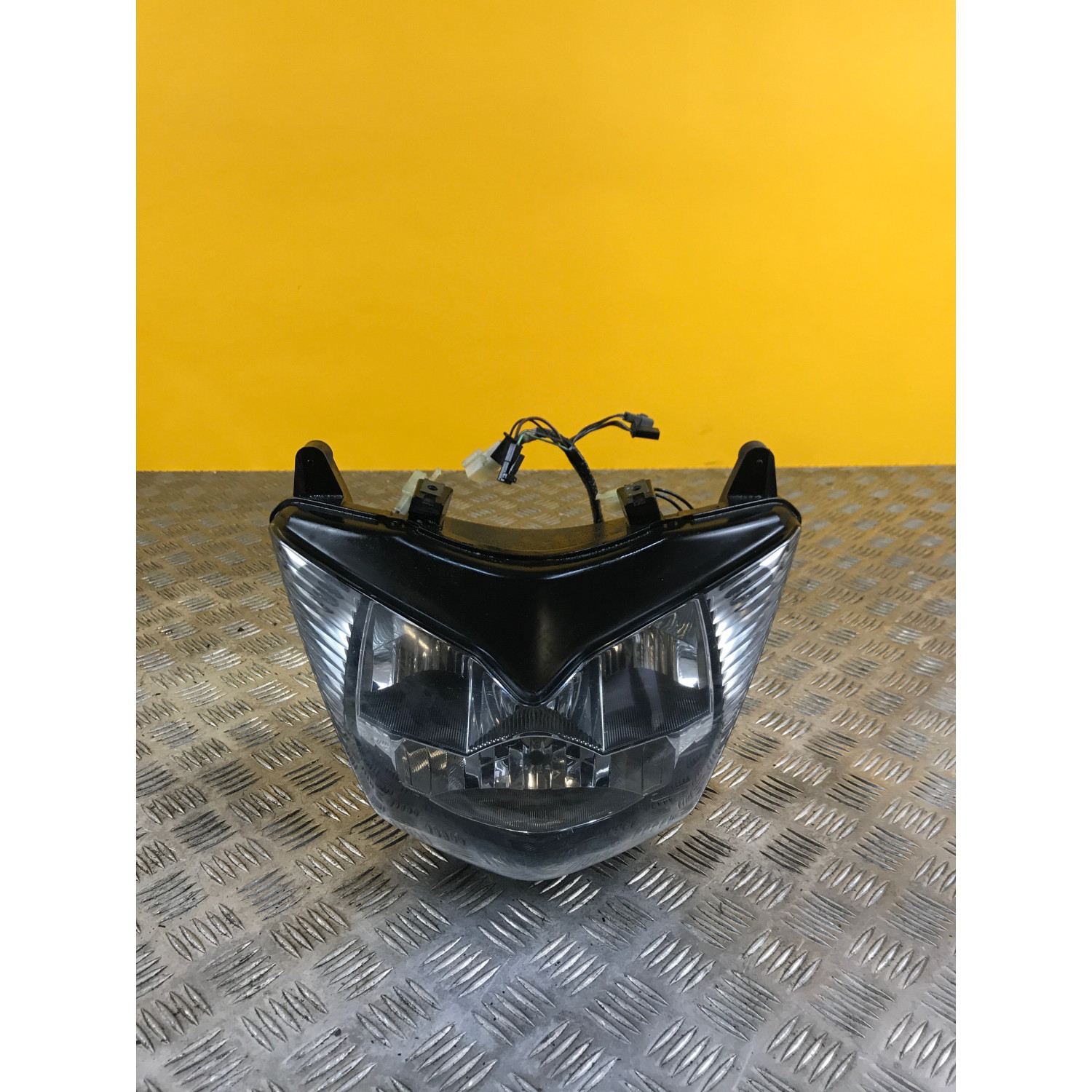 Phare avant pour SUZUKI BANDIT 650 2005