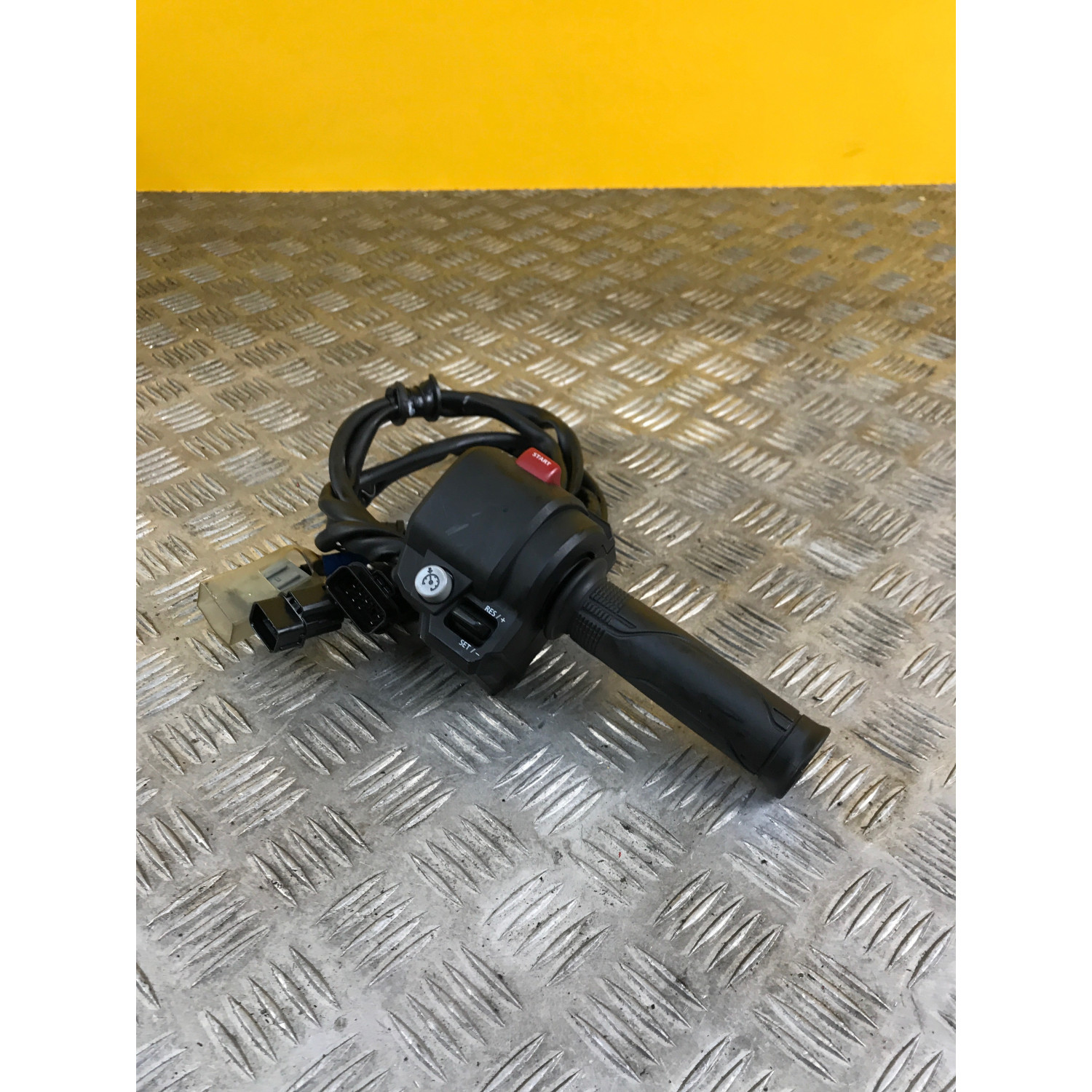 Commodo droit démarrage pour HONDA CRF1100 L Africa Twin 2024