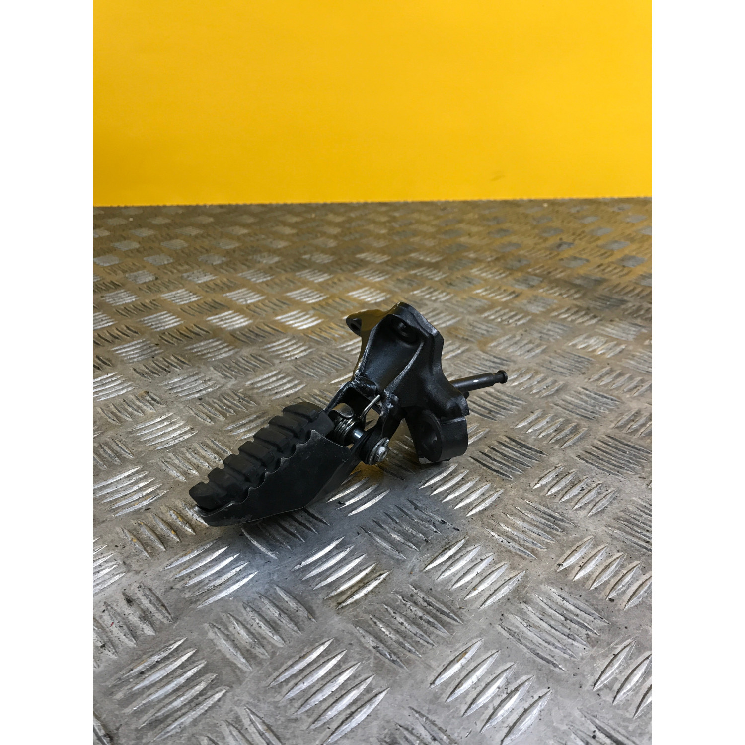 Repose pied gauche pour HONDA CRF1100 L Africa Twin 2024