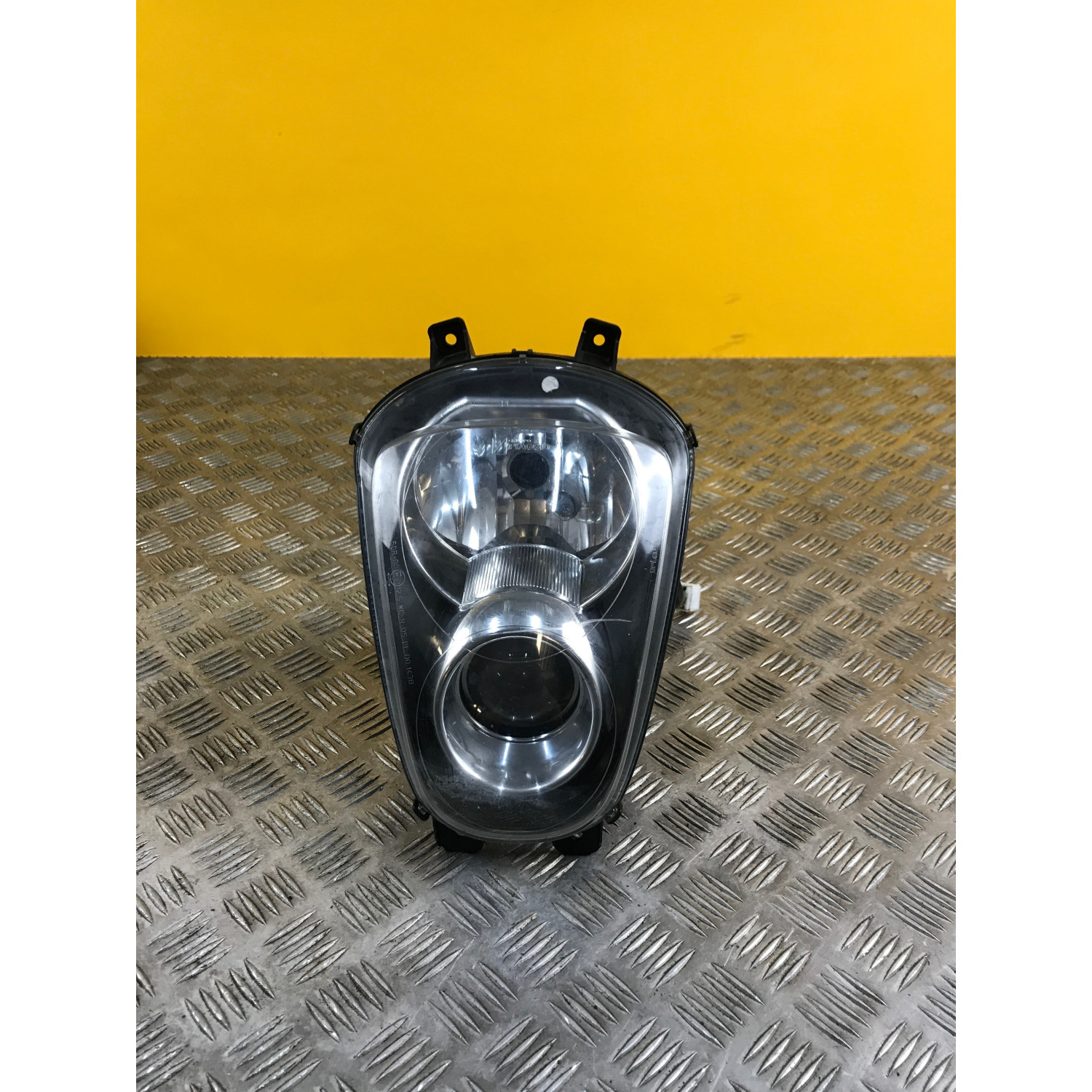 Phare avant pour GILERA GP 800 2010