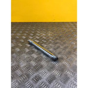 Axe de roue avant pour GILERA GP 800 2010