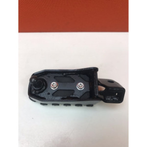 Repose pied avant gauche pour SUZUKI V STROM 1050 43502-06l00