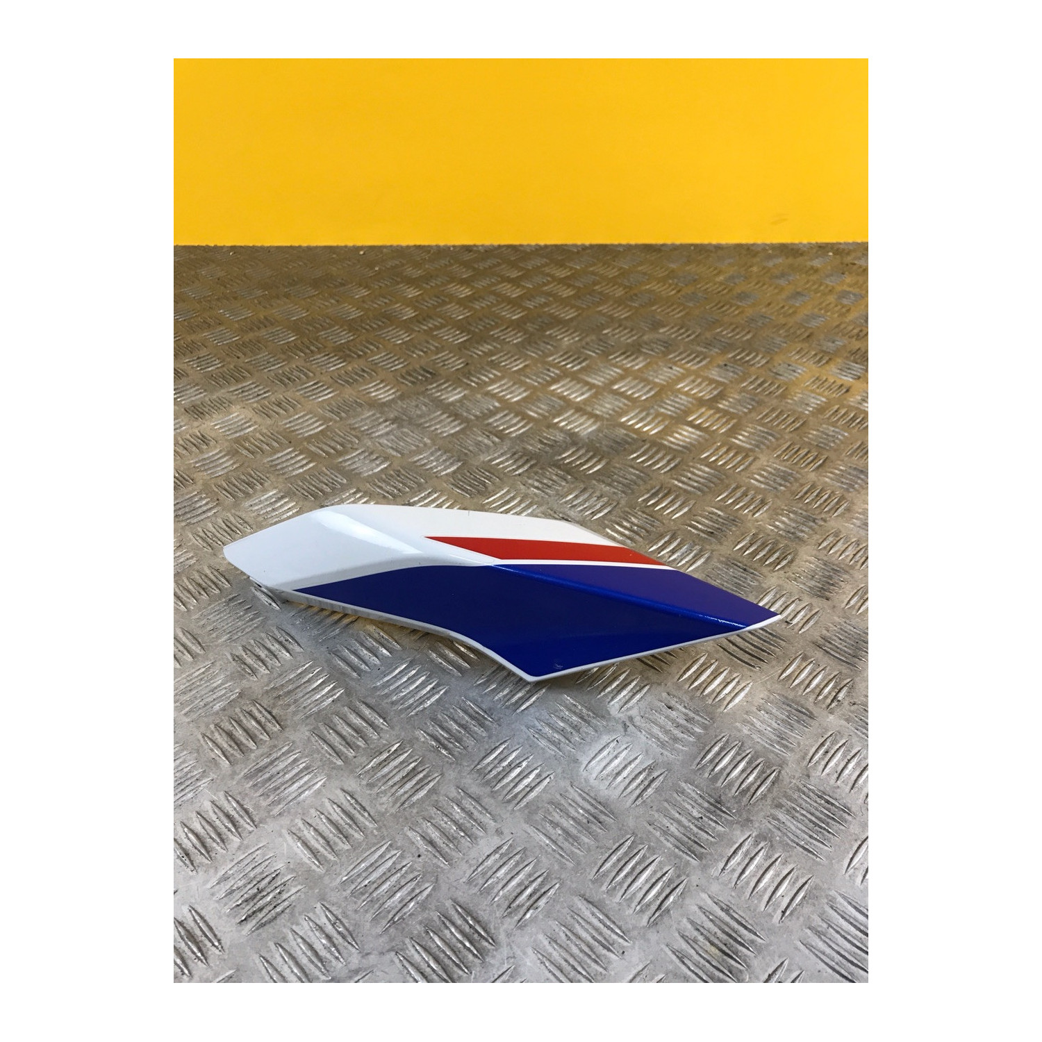 Carénage latéral droit pour BMW R 1250 RS 2023