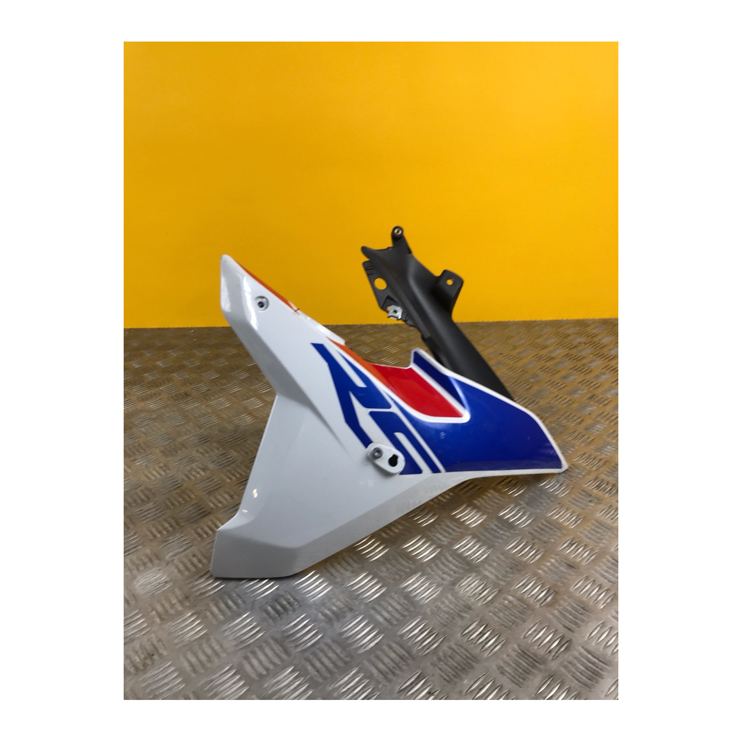 Flanc de carénage droit pour BMW R 1250 RS 2023