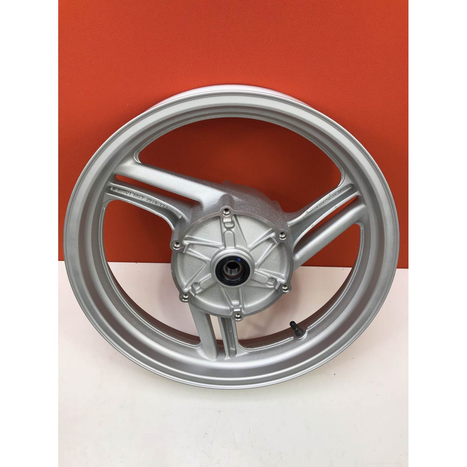 Jante avant pour HONDA DEAUVILLE 700 44650-MEW-920