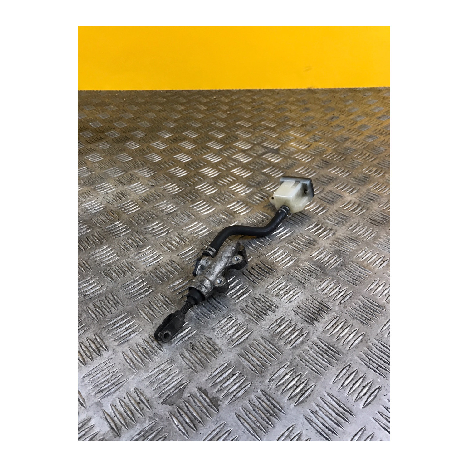 Maitre cylindre frein arrière pour SUZUKI BANDIT 650 2005