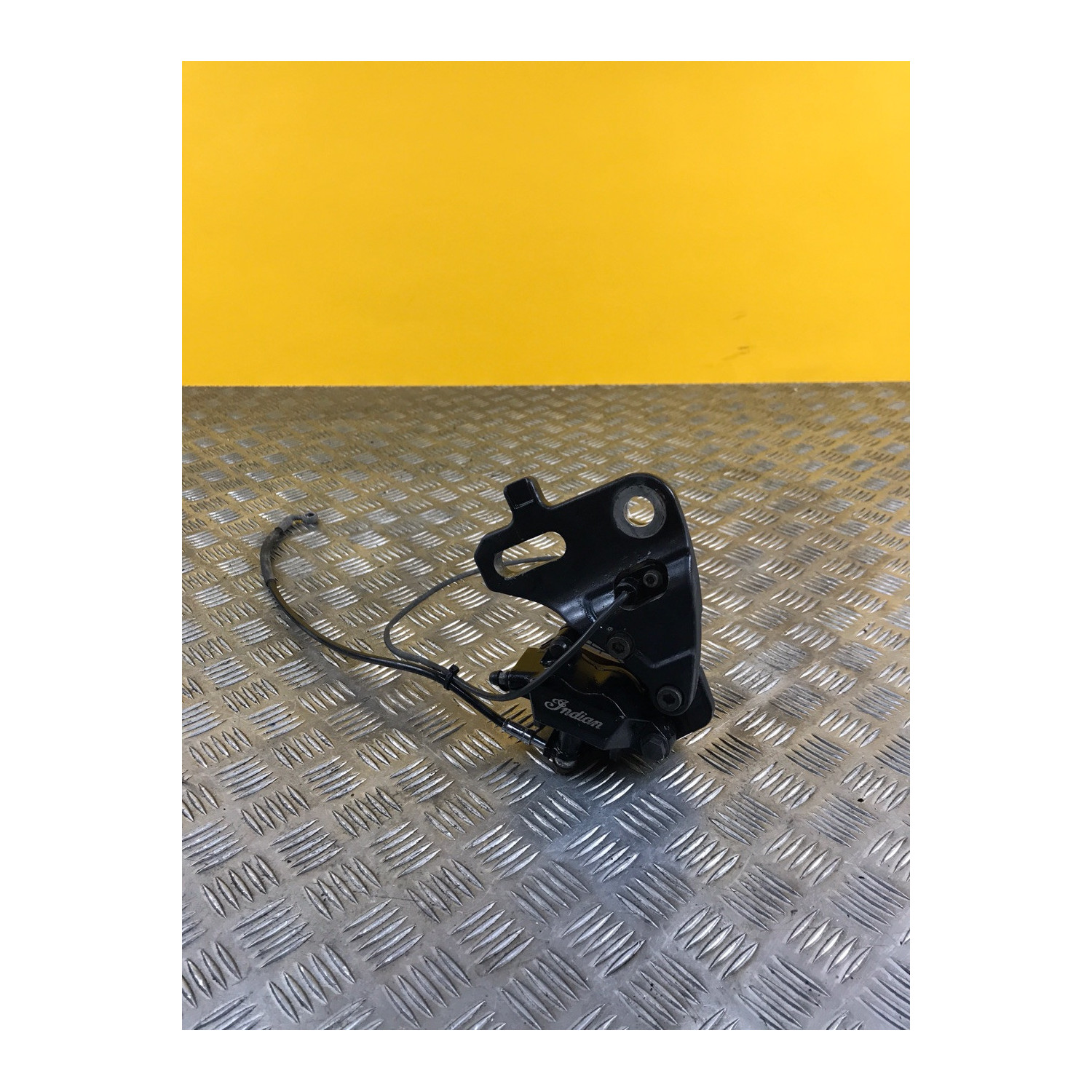 étrier de frein arrière pour INDIAN DARK HORSE 2016