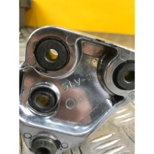 Platine repose pieds avant gauche pour YAMAHA FAZER 1000 2001