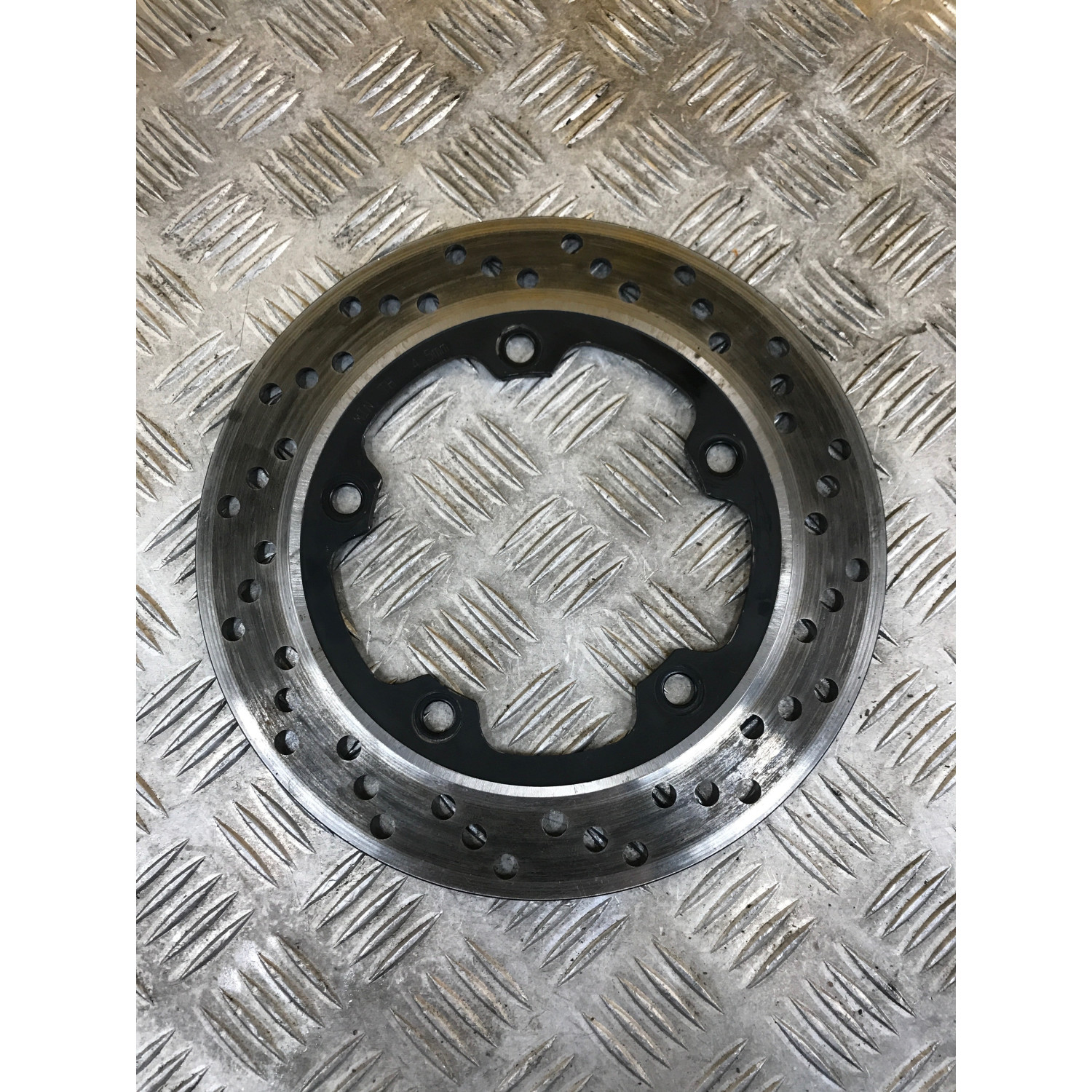 Disque de frein arrière pour SUZUKI GSR 750 2014