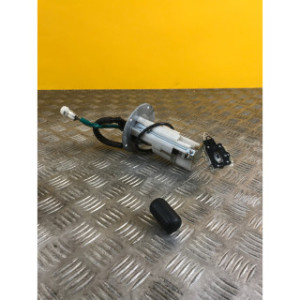 Pompe à essence pour SUZUKI GSR 750 2014