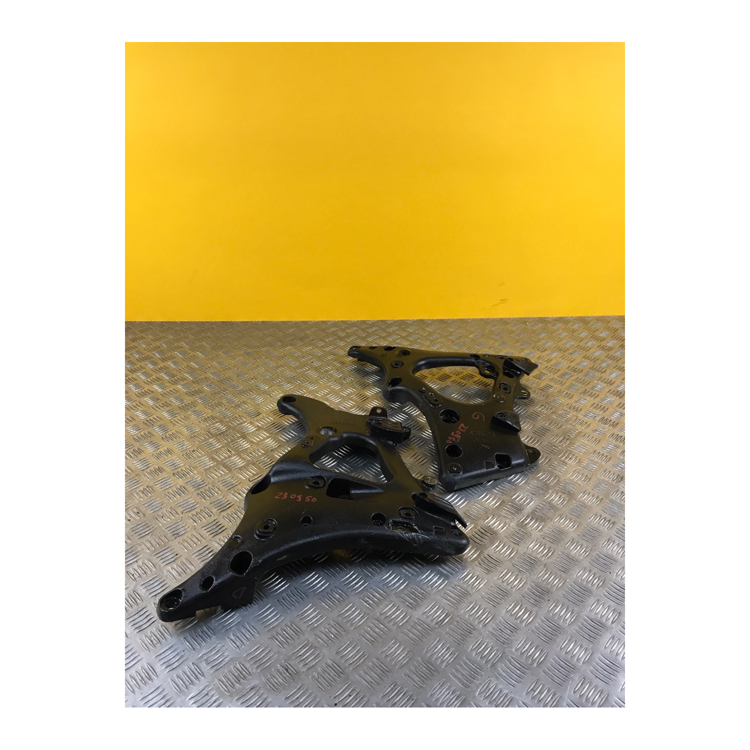 Support moteur pour INDIAN DARK HORSE 2016