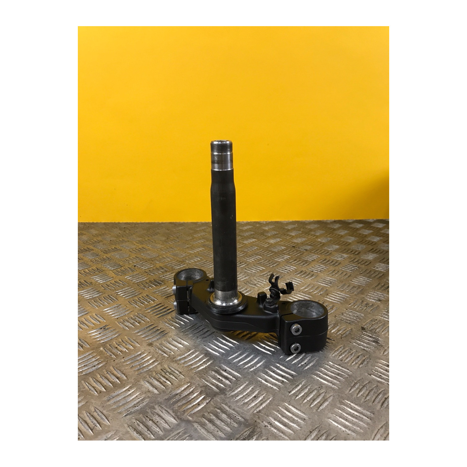 Té de fourche inférieur pour YAMAHA MT 07 2020