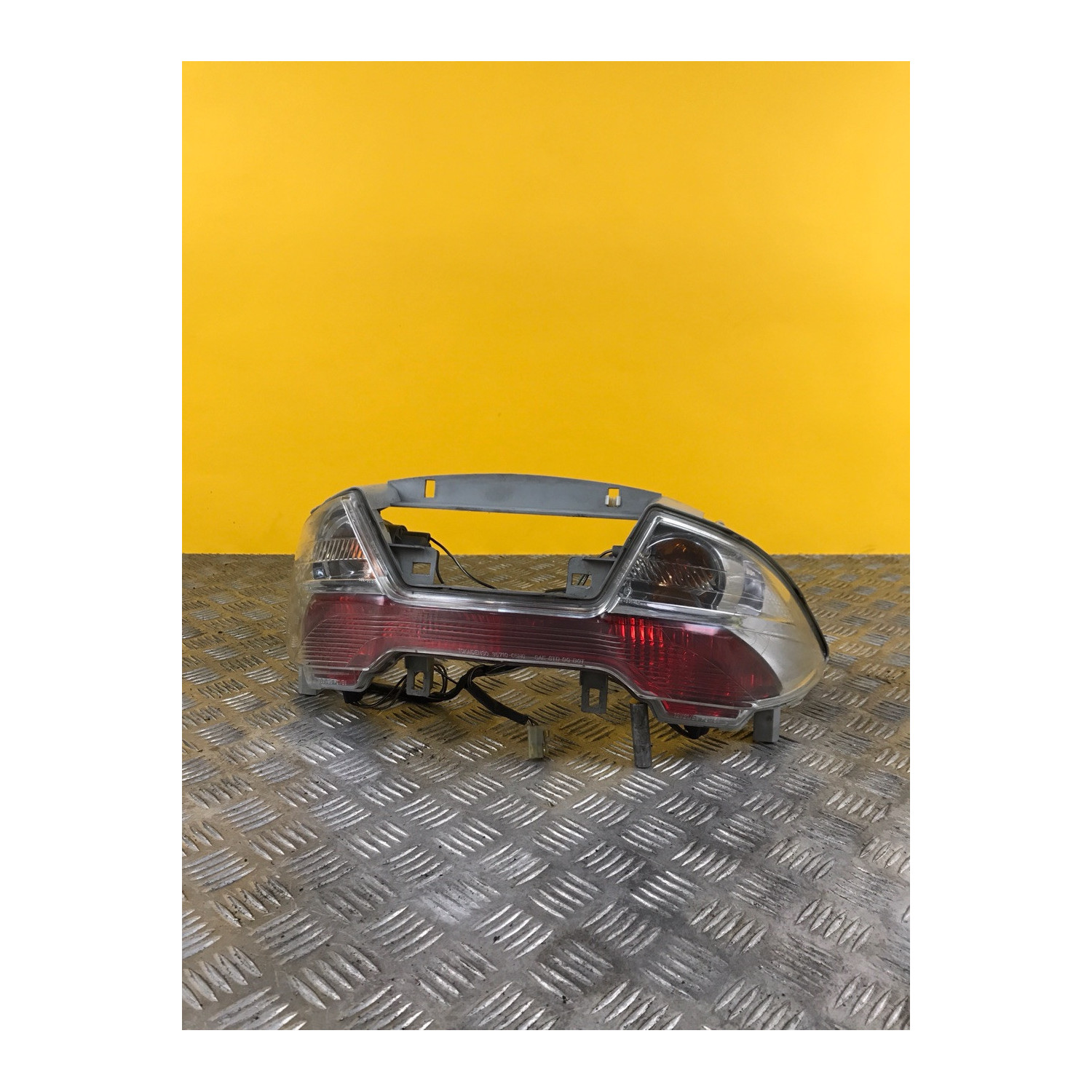 Feux arrière pour SUZUKI BURGMAN 400 2006