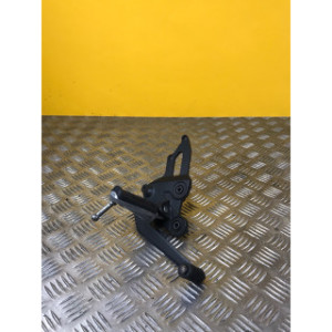 Platine repose pieds avant droite pour YAMAHA MT 07 2020