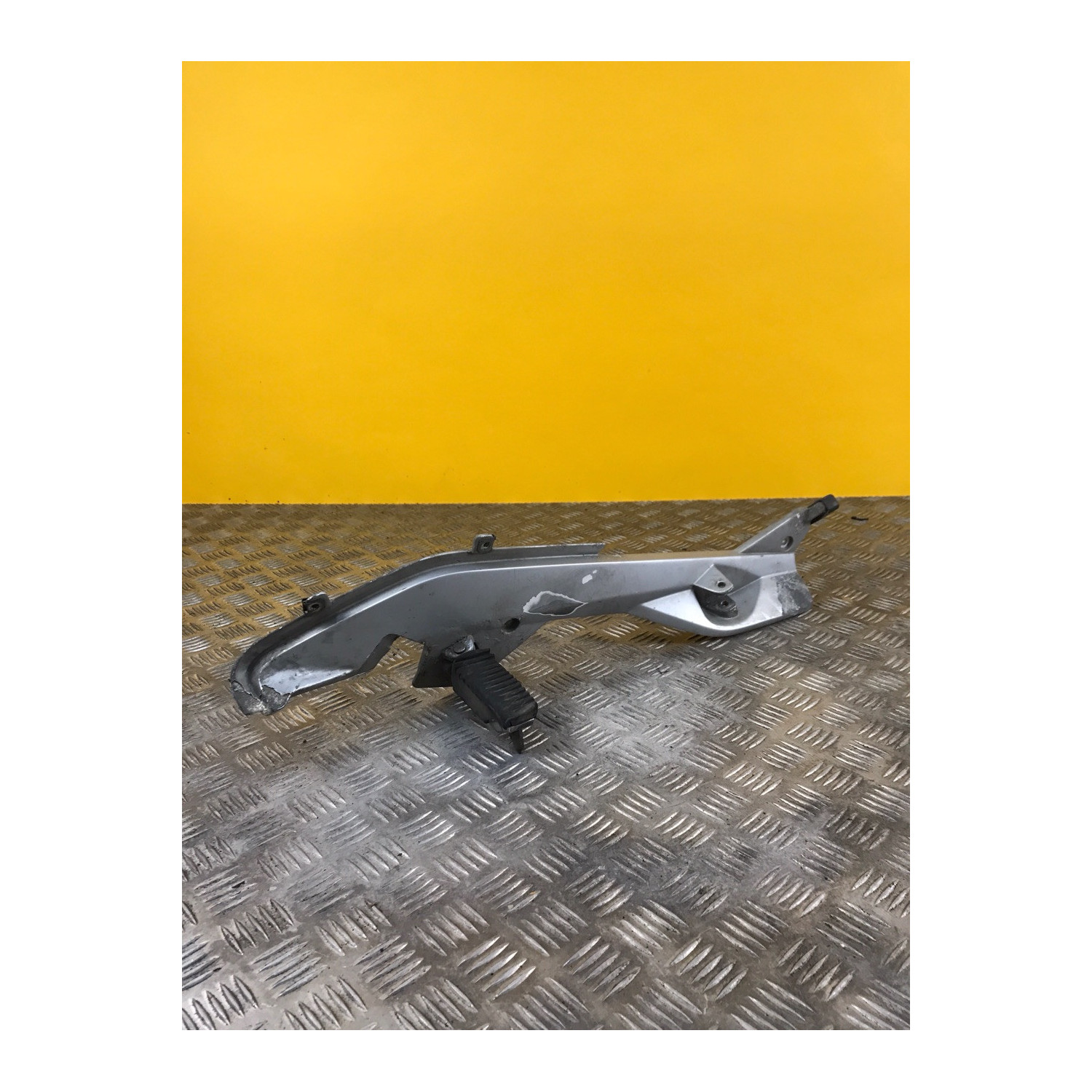 Platine repose pieds avant gauche pour BMW R 1200 RT 2007