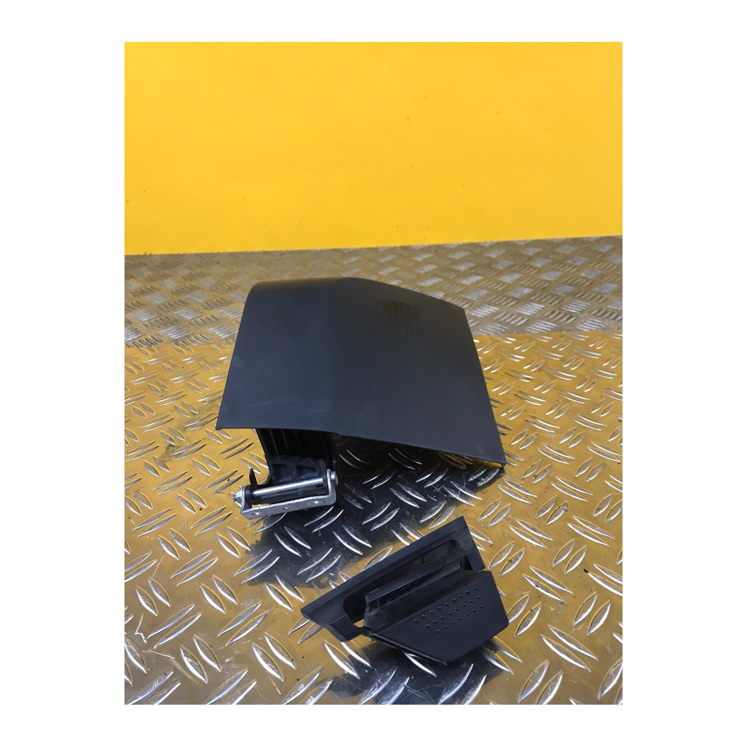 Boite à gant droite pour BMW C650 GT 2012